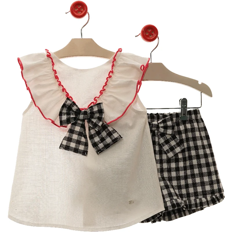 GIRLS PLAID SHORT PANT AND RUFFLE BLOUSE SET