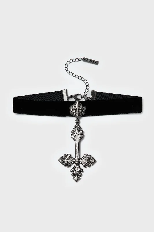 Crossed Fates Choker