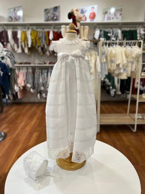 Traditional baptism white gown sleeveless and lace 2p