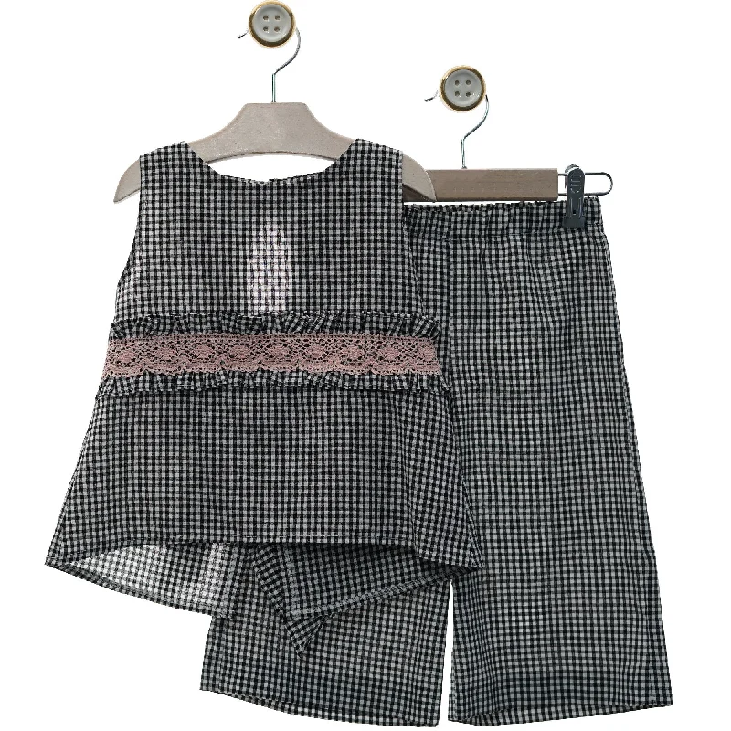 GIRLS PLAID PANTS AND BLOUSE WITH LACE APPLIQUE