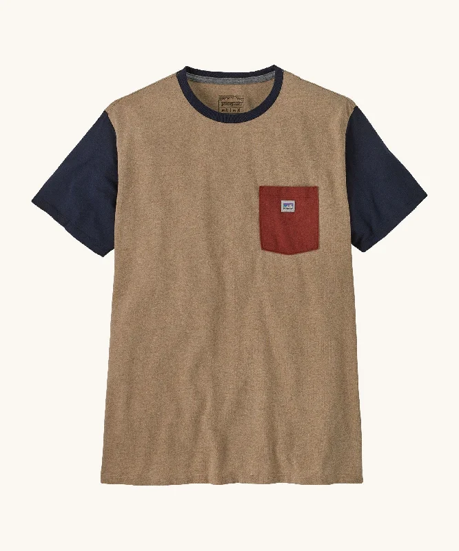 Patagonia Shop Sticker Pocket Responsibili-Tee - Grayling Brown